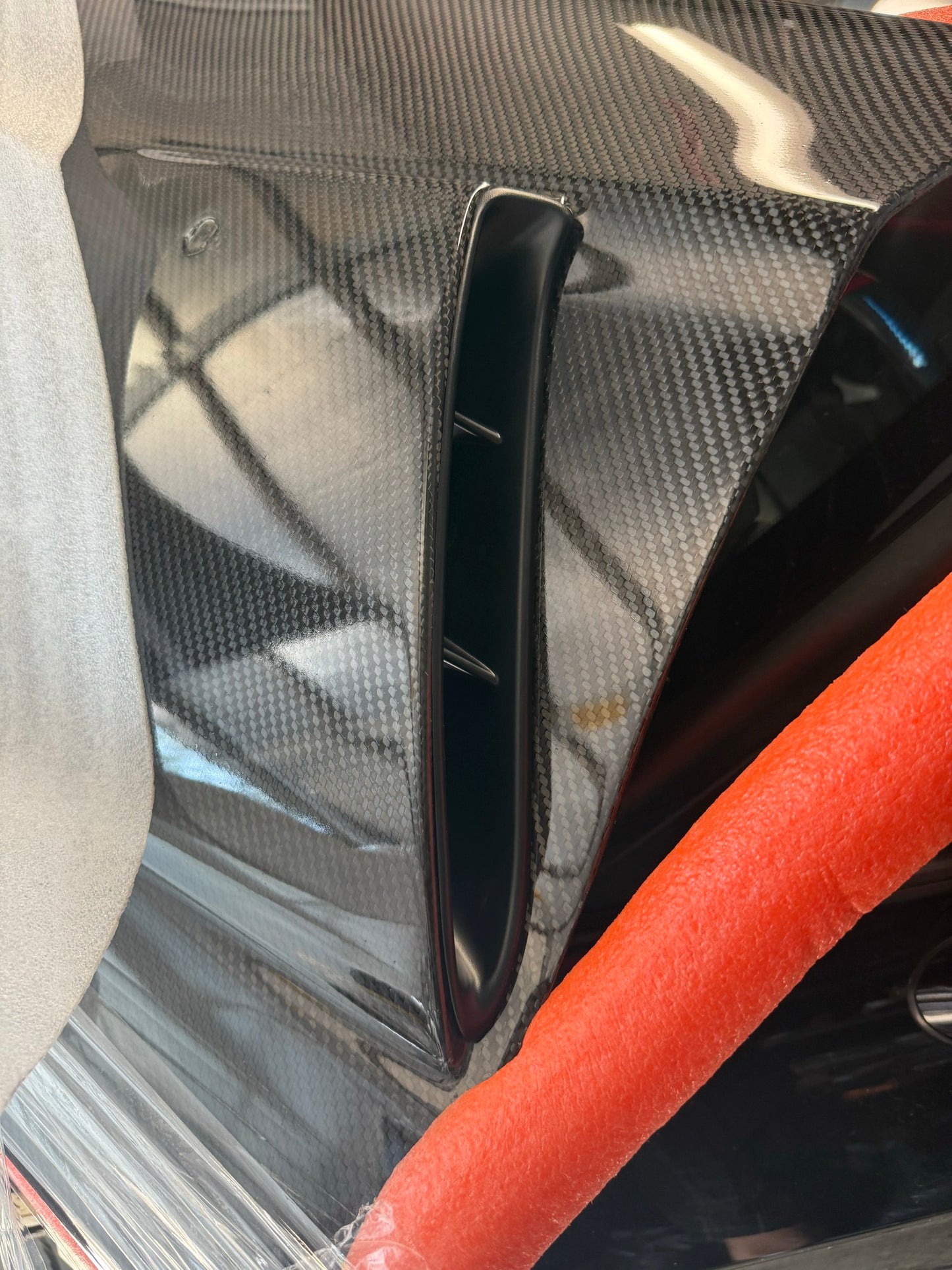 Image showing the OEM front outer fender vent attached with MTA inner bracket.